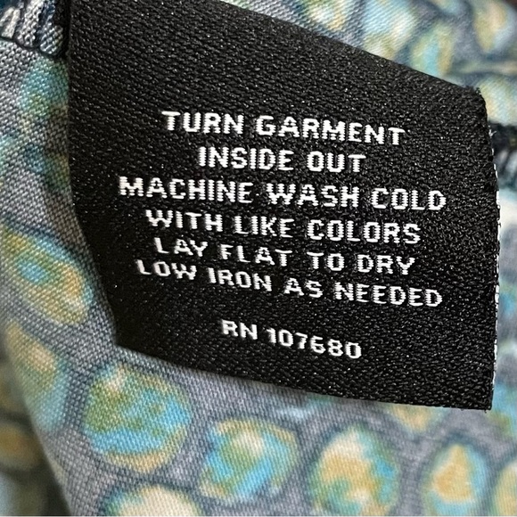 Nue Options Multicolored Draped Sleeveless Blouse - Picture 8 of 8